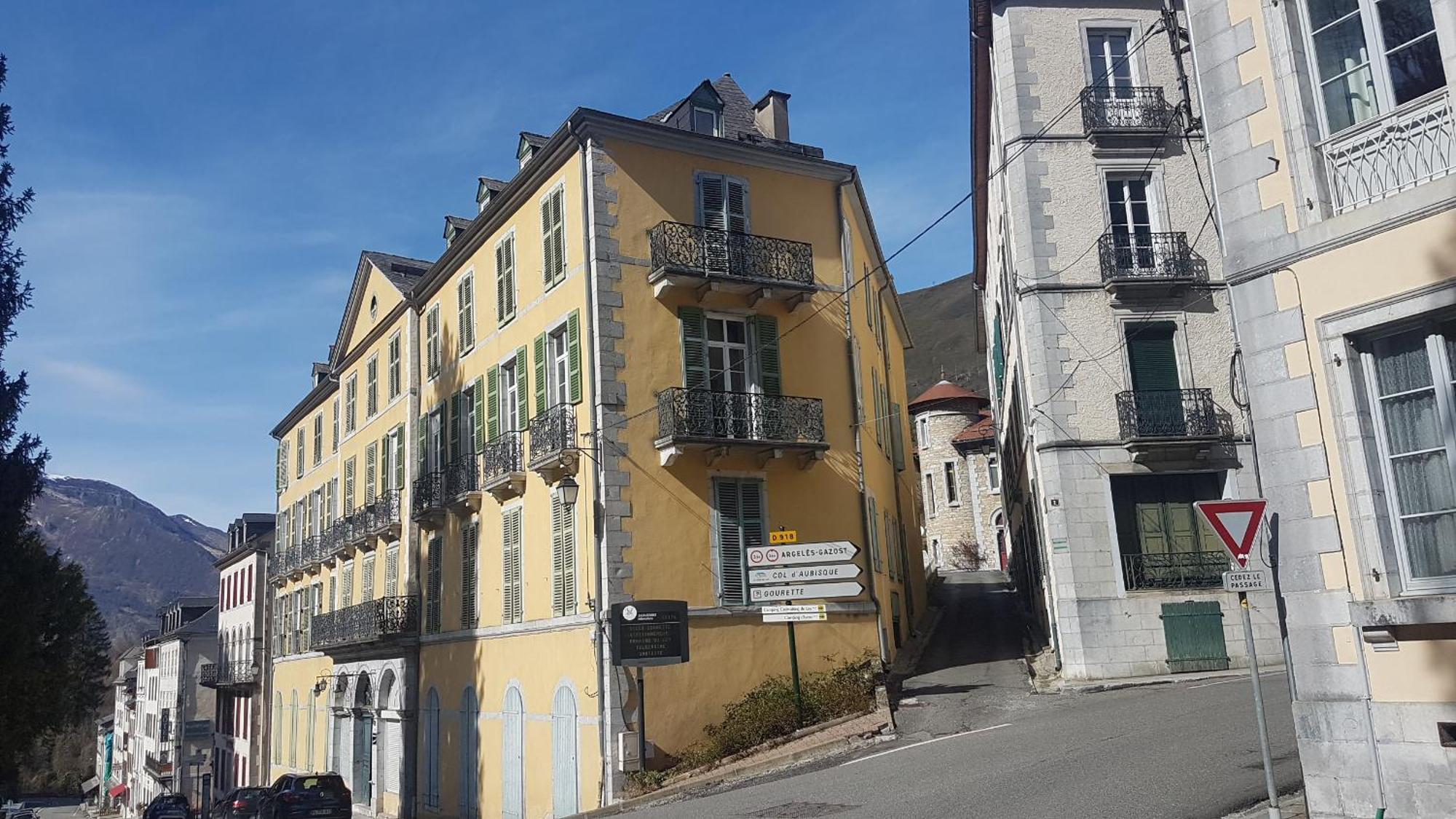 Vaste Appartement, Lumineux, 8 Couchages Eaux-Bonnes Esterno foto